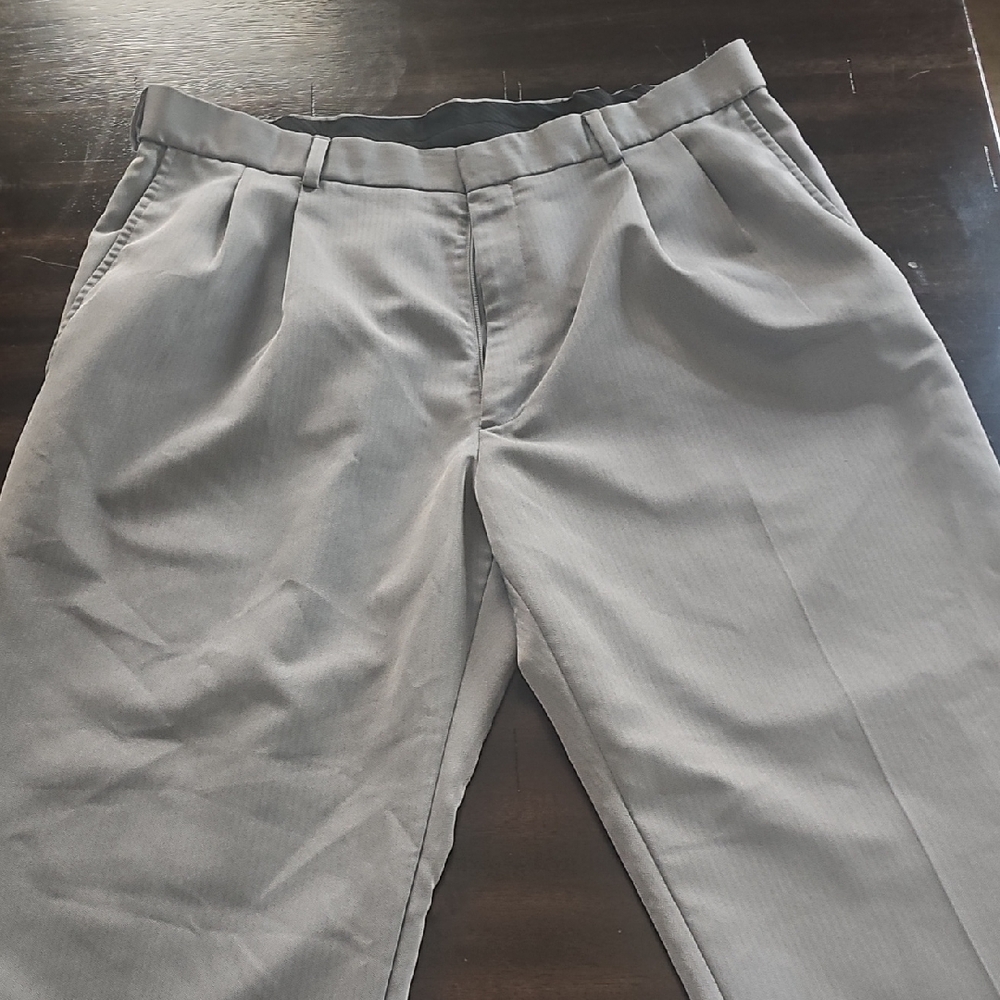Haggar Gray Dress Pants Classic Straight-Leg